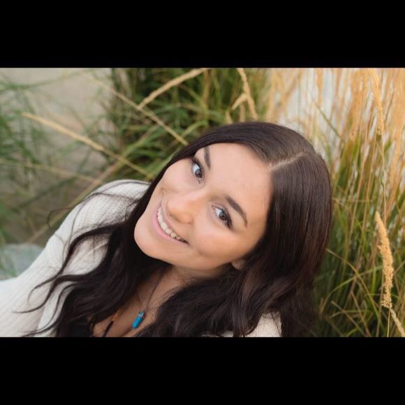 Meet your Posher, Madi - Picture 1 of 1